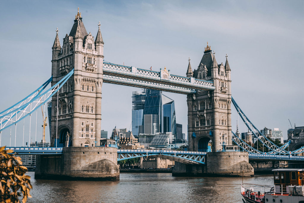 Designing a chic London office with white furniture